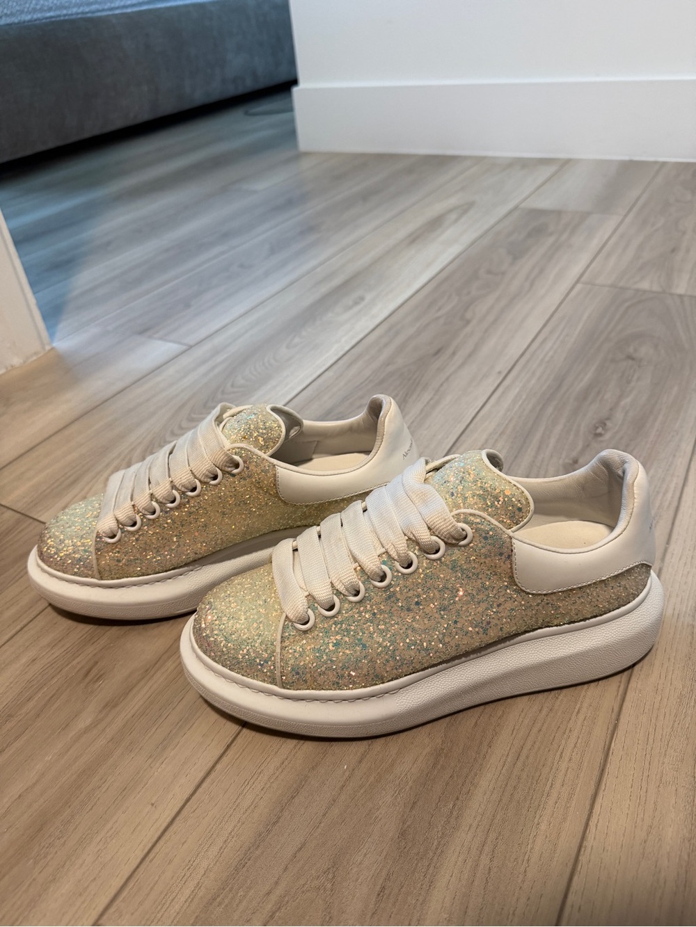 Alexander McQueen Glitter Low-Top Sneakers in Ivory and Pale Gold
